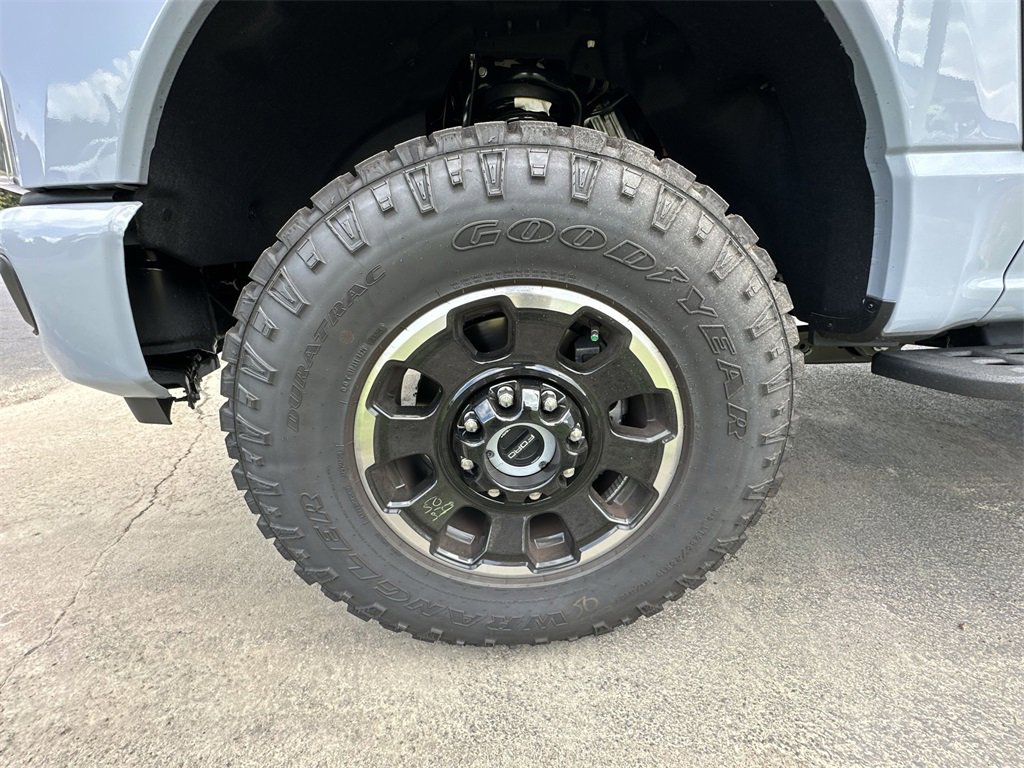 New 2025 Ford F250 Lariat w/ Tremor Off-Road Package image 10