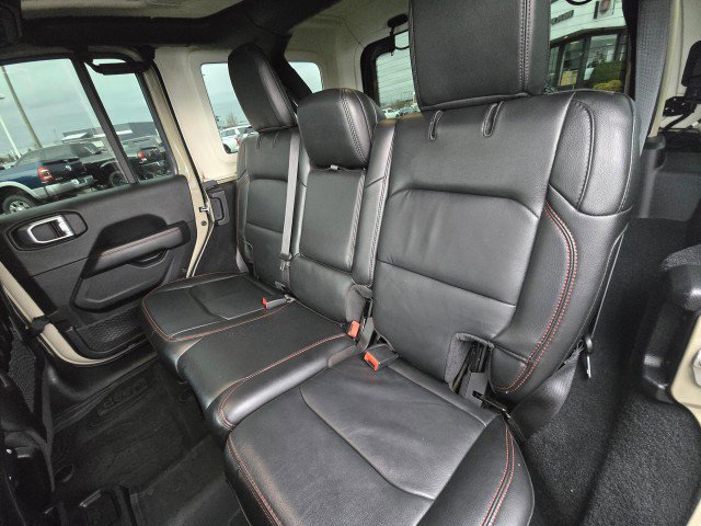 Used 2022 Jeep Wrangler Unlimited Rubicon w/ LED Lighting Group AWD/4WD image 20