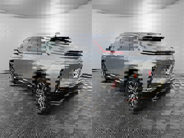 New 2025 Cadillac Lyriq Luxury image 3