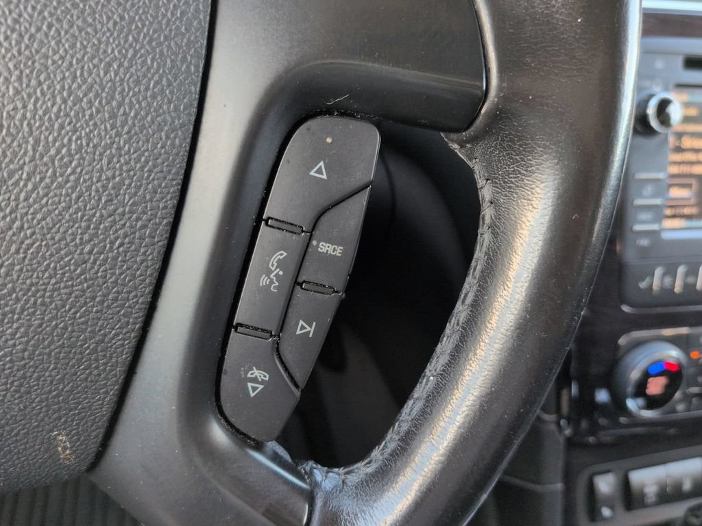 Used 2017 Buick Enclave Leather AWD/4WD image 26