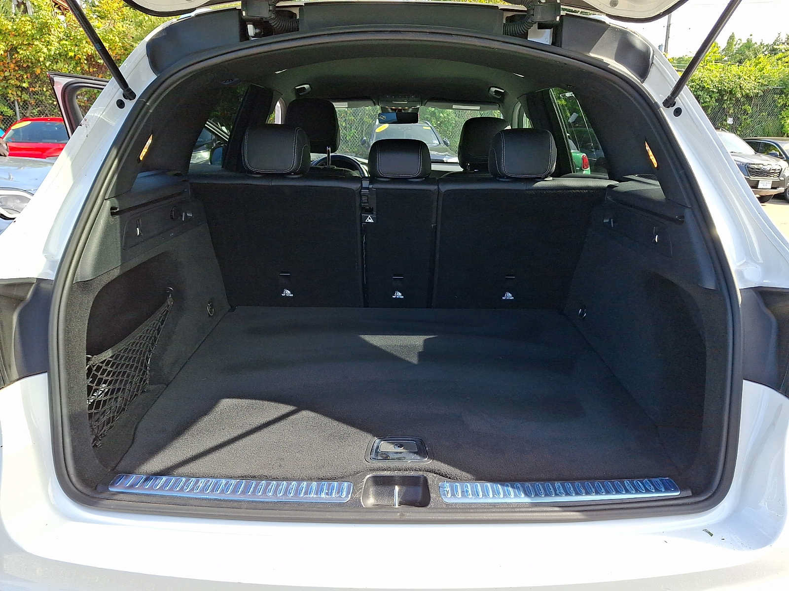 Used 2022 Mercedes-Benz GLC 300 4MATIC image 25