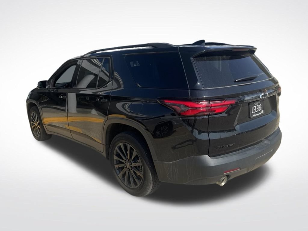Used 2023 Chevrolet Traverse RS FWD image 14