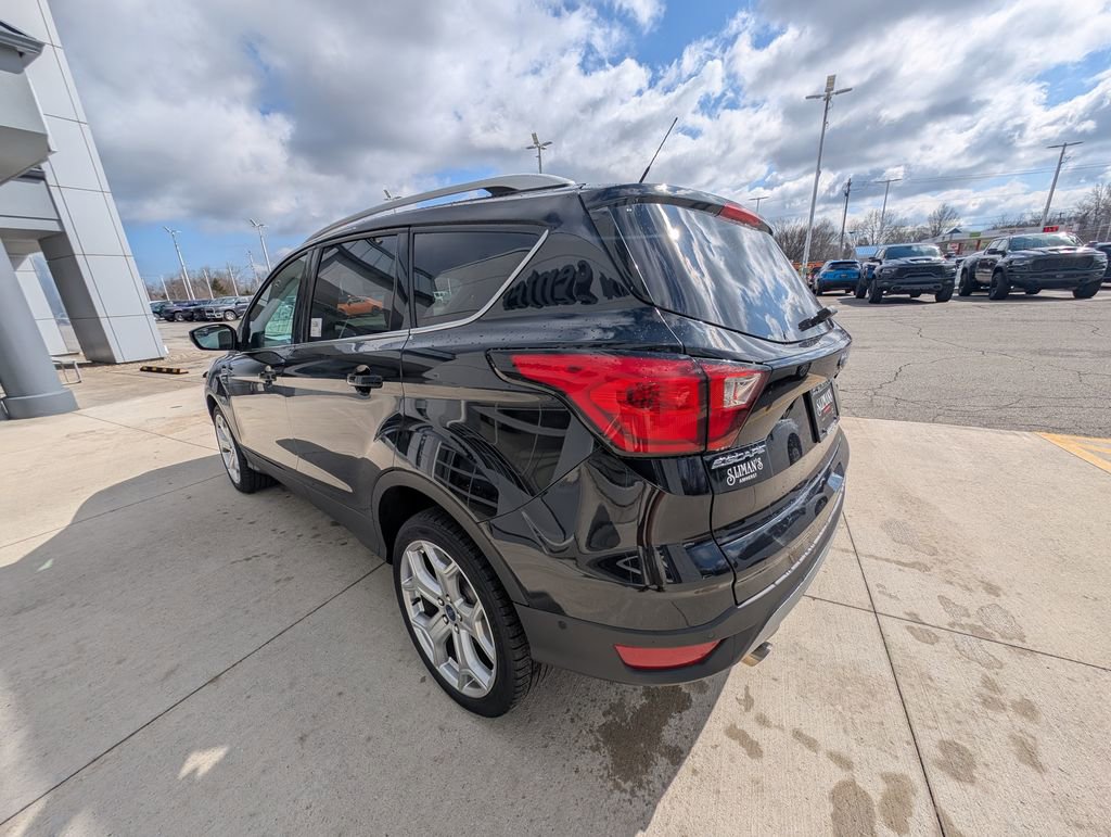 Used 2019 Ford Escape Titanium image 6