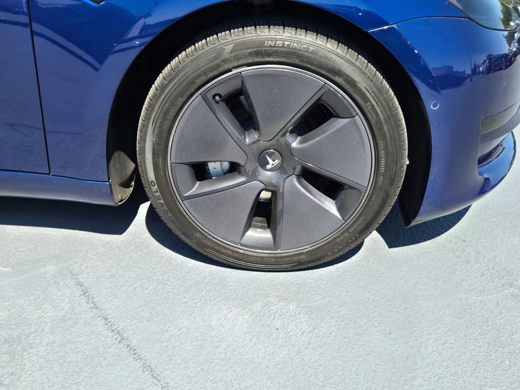 Used 2021 Tesla Model 3 Standard Range Plus RWD image 10