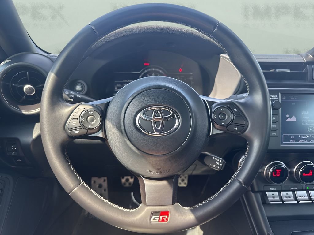 Used 2022 Toyota GR86 Premium image 11