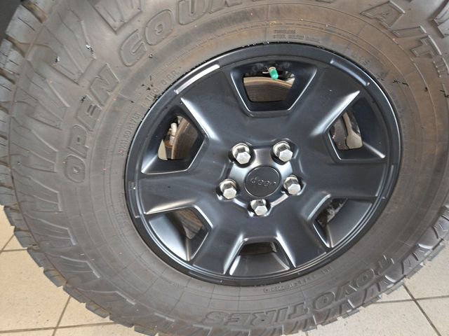 Used 2021 Jeep Gladiator Mojave image 10
