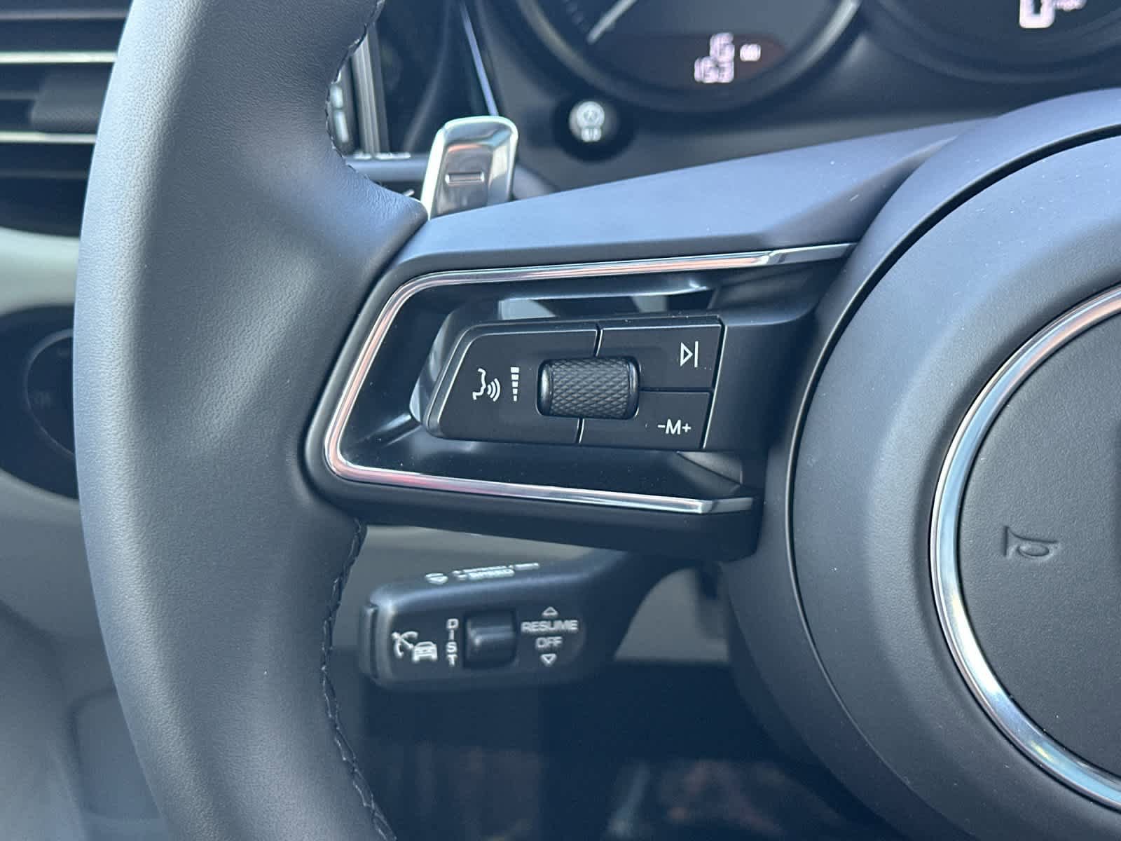 New 2026 Porsche Macan AWD/4WD image 27