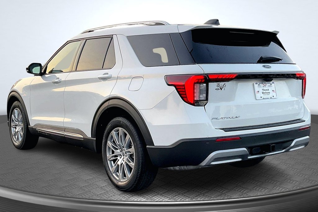 New 2026 Ford Explorer Platinum RWD image 3