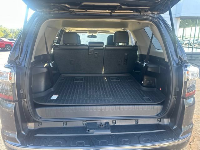 Used 2018 Toyota 4Runner Limited AWD/4WD image 9