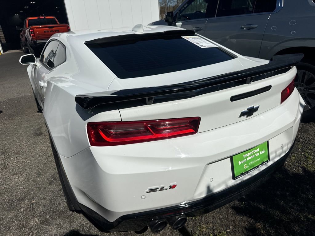 Used 2018 Chevrolet Camaro ZL1 image 5