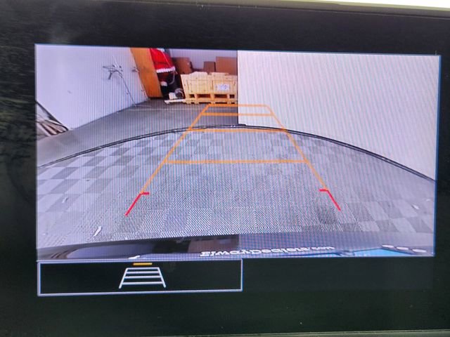 Used 2024 Chevrolet Trax RS w/ Driver Confidence Package FWD image 18