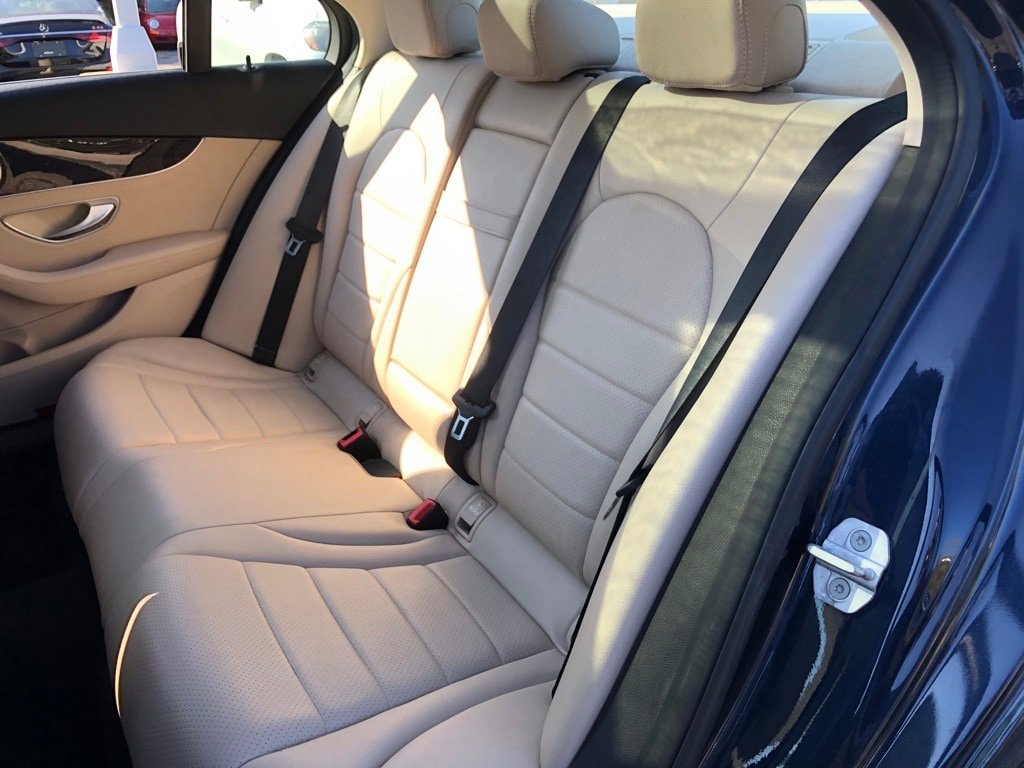 Used 2015 Mercedes-Benz C 300 4MATIC Sedan image 36