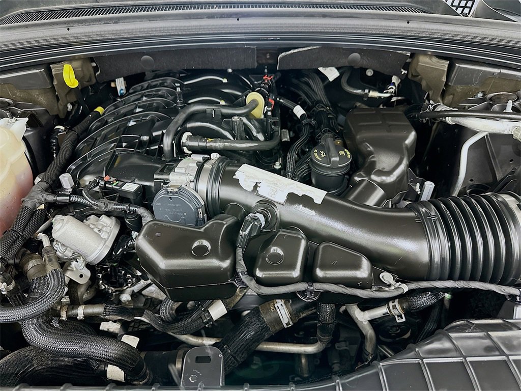 Used 2022 Jeep Grand Cherokee Limited image 32