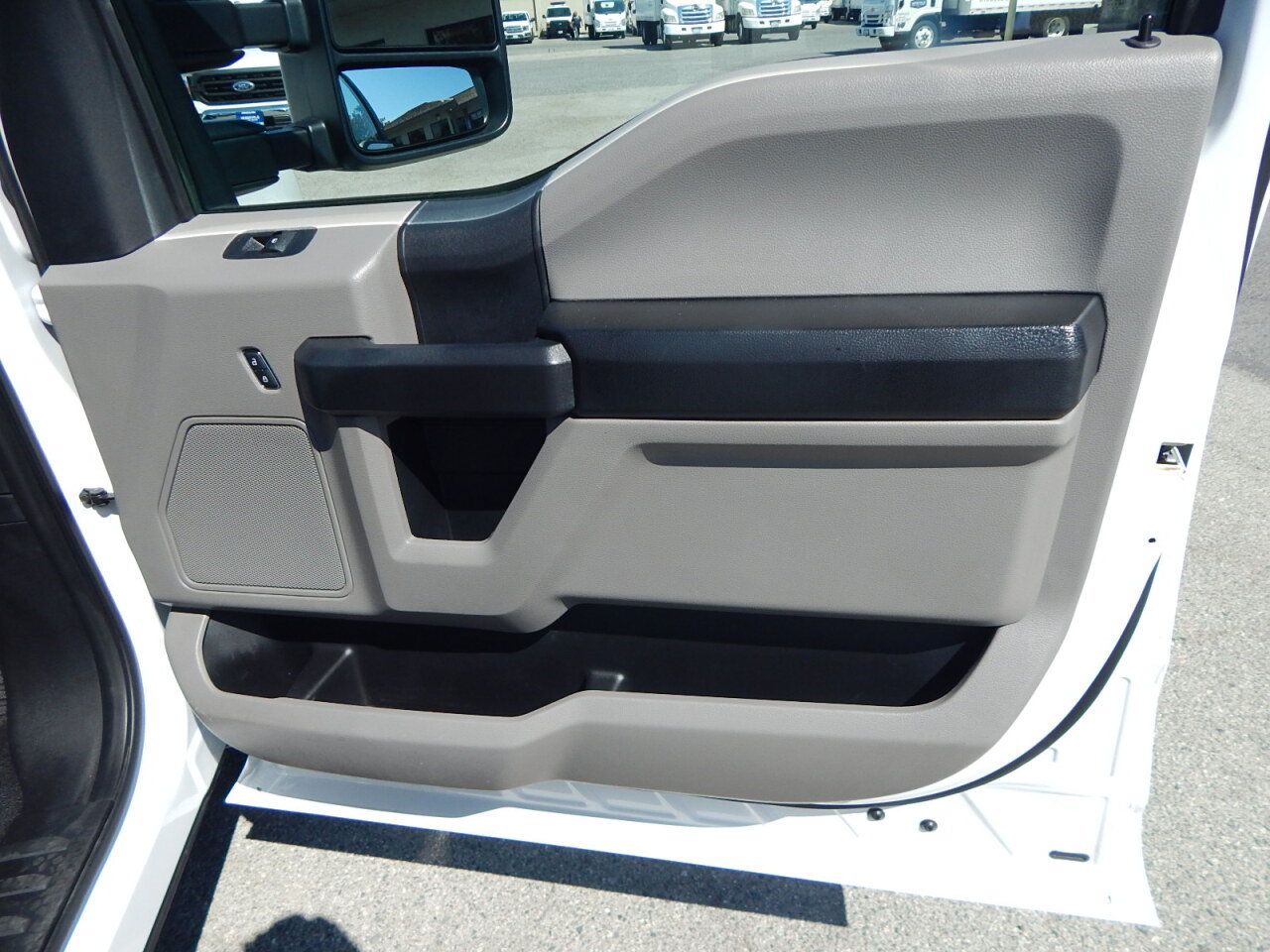 Used 2019 Ford F350 XL w/ Power Equipment Group RWD image 23