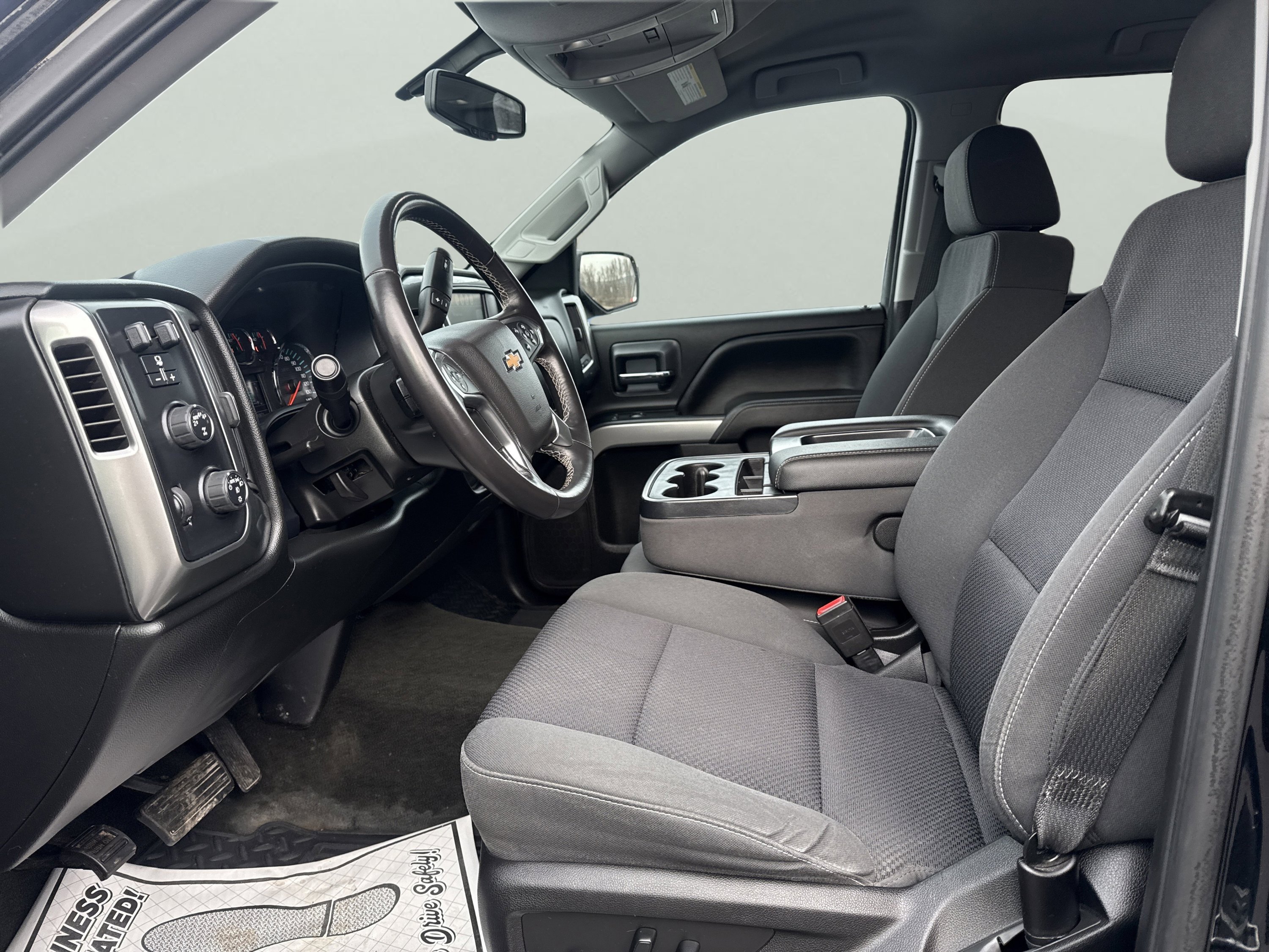 Used 2018 Chevrolet Silverado 1500 LT w/ All Star Edition image 15