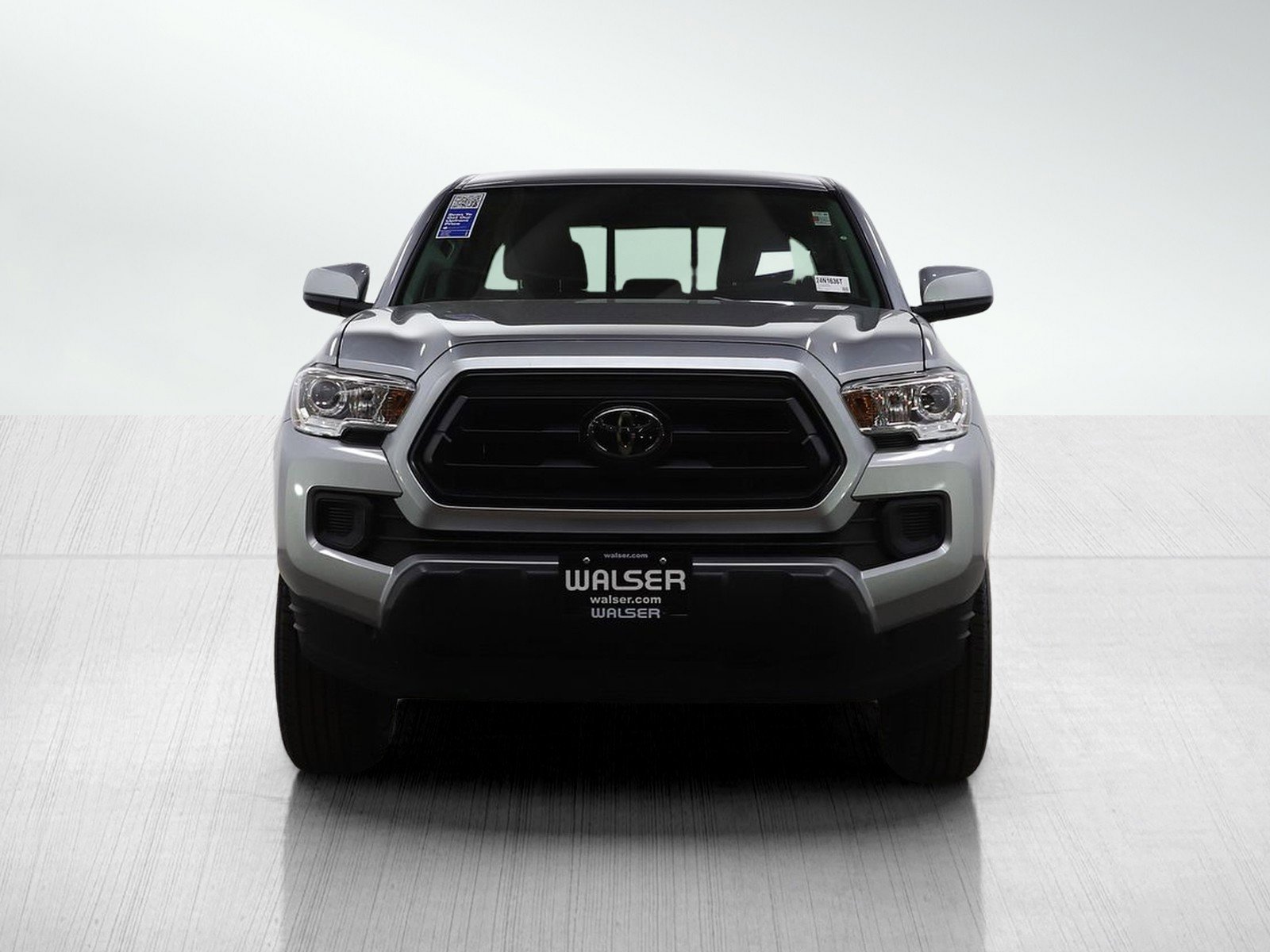 Used 2022 Toyota Tacoma SR image 9