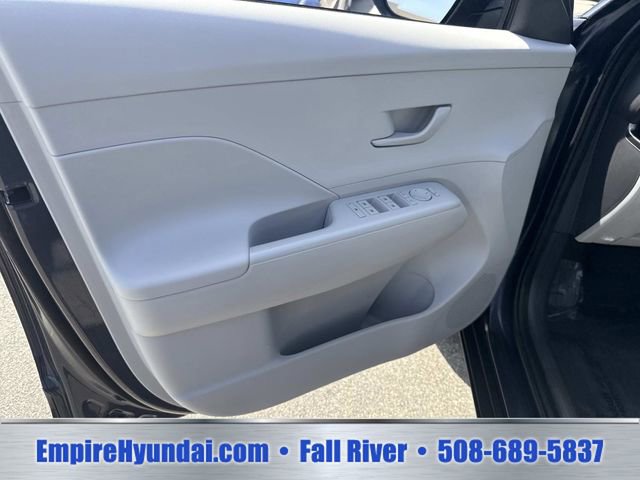 Certified 2024 Hyundai Kona SEL AWD/4WD image 16
