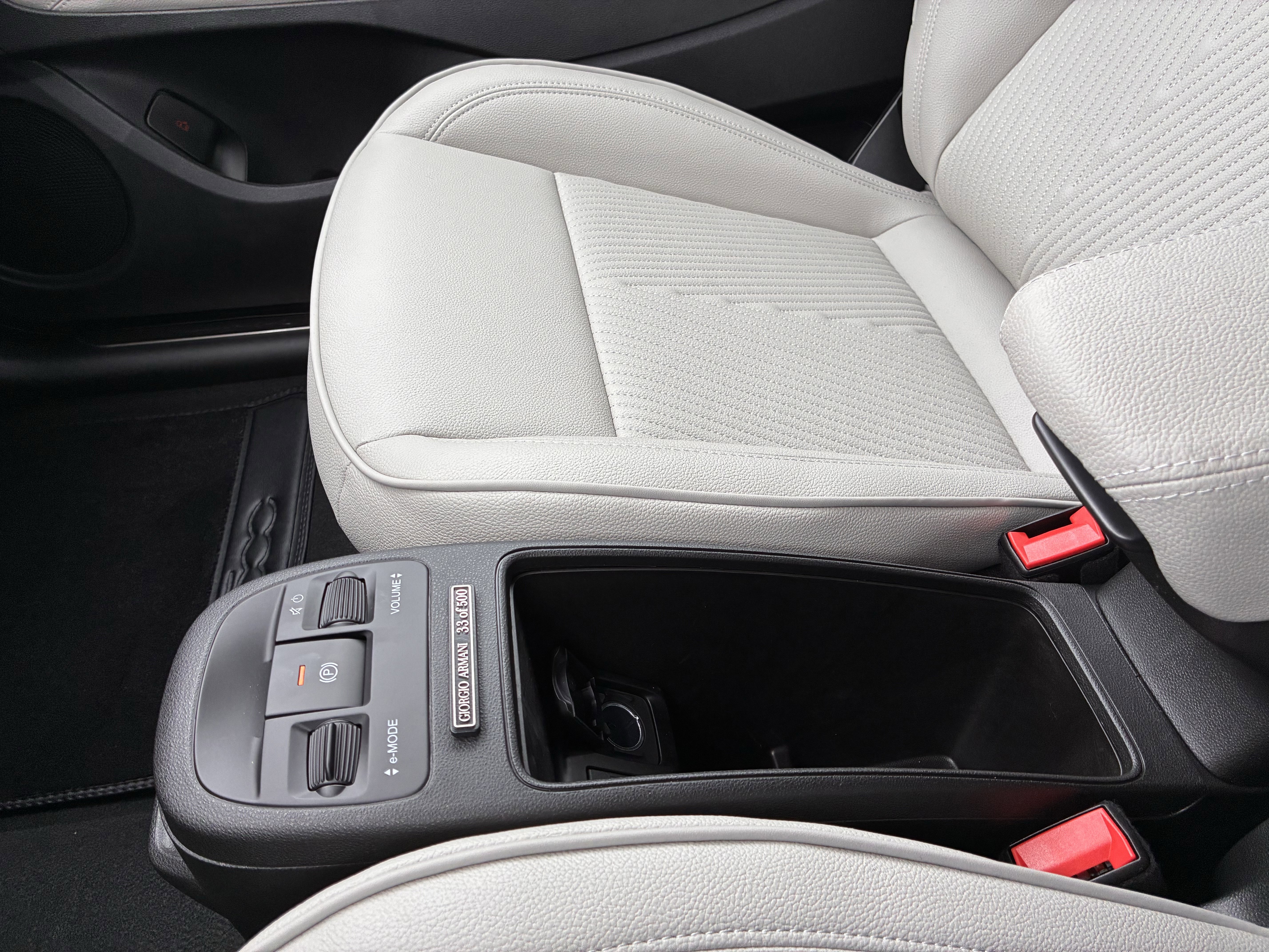 New 2025 FIAT 500 e image 19