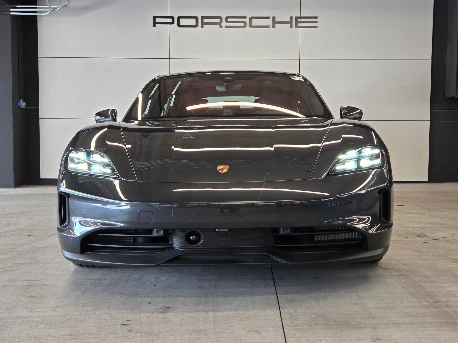 New 2026 Porsche Taycan 4S AWD/4WD image 27