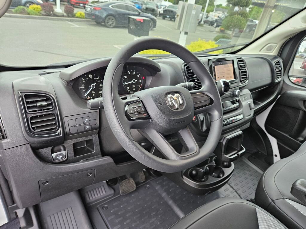 Used 2025 RAM ProMaster 2500 FWD image 17