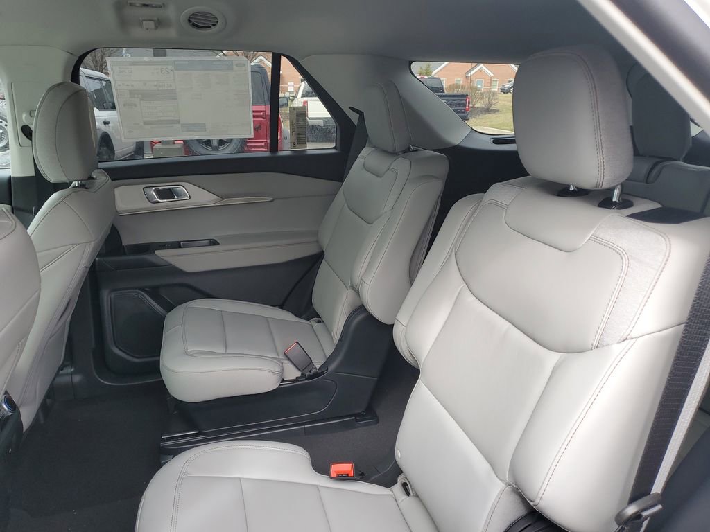 New 2026 Ford Explorer Active w/ Active Comfort Package image 29
