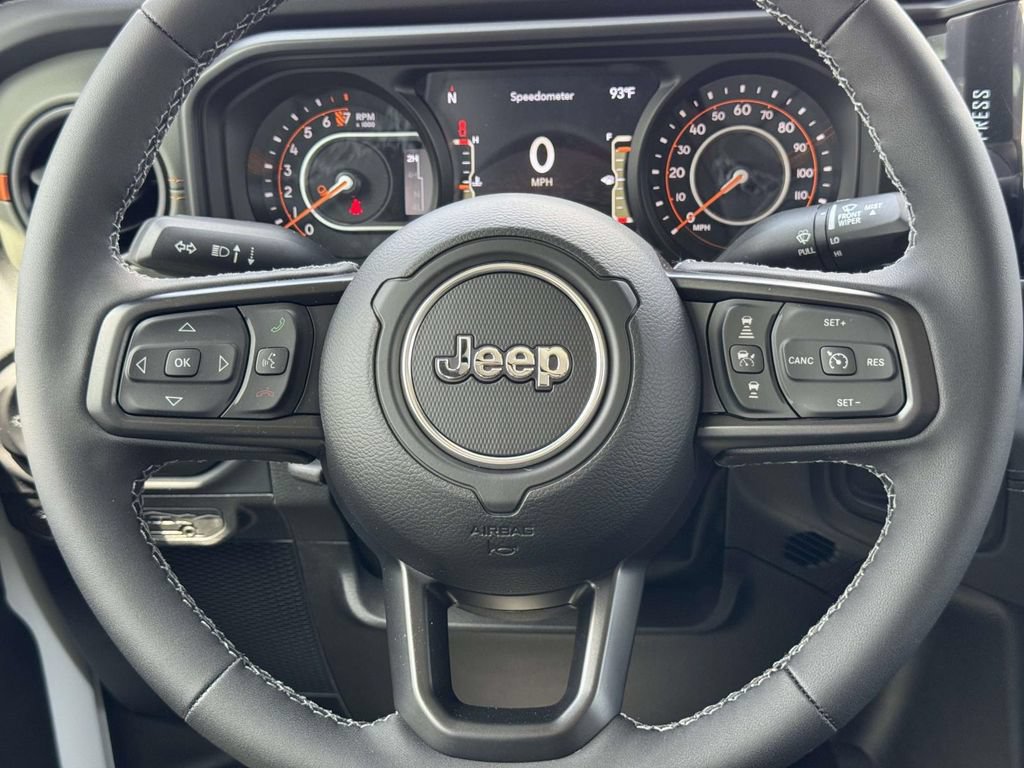 New 2026 Jeep Gladiator Mojave w/ Technology Group AWD/4WD image 18