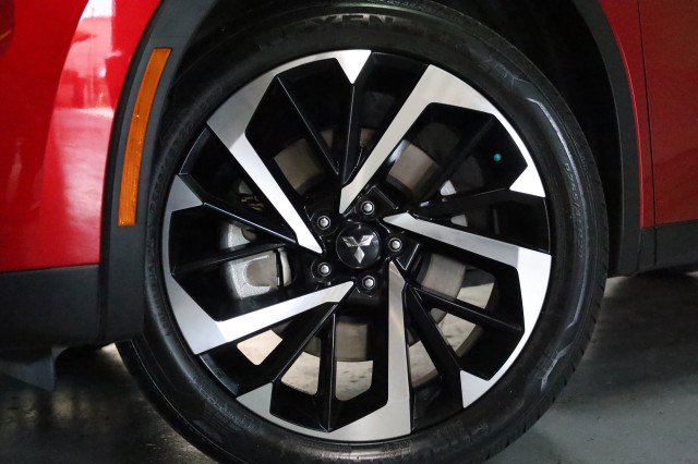 Used 2023 Mitsubishi Outlander SE image 3