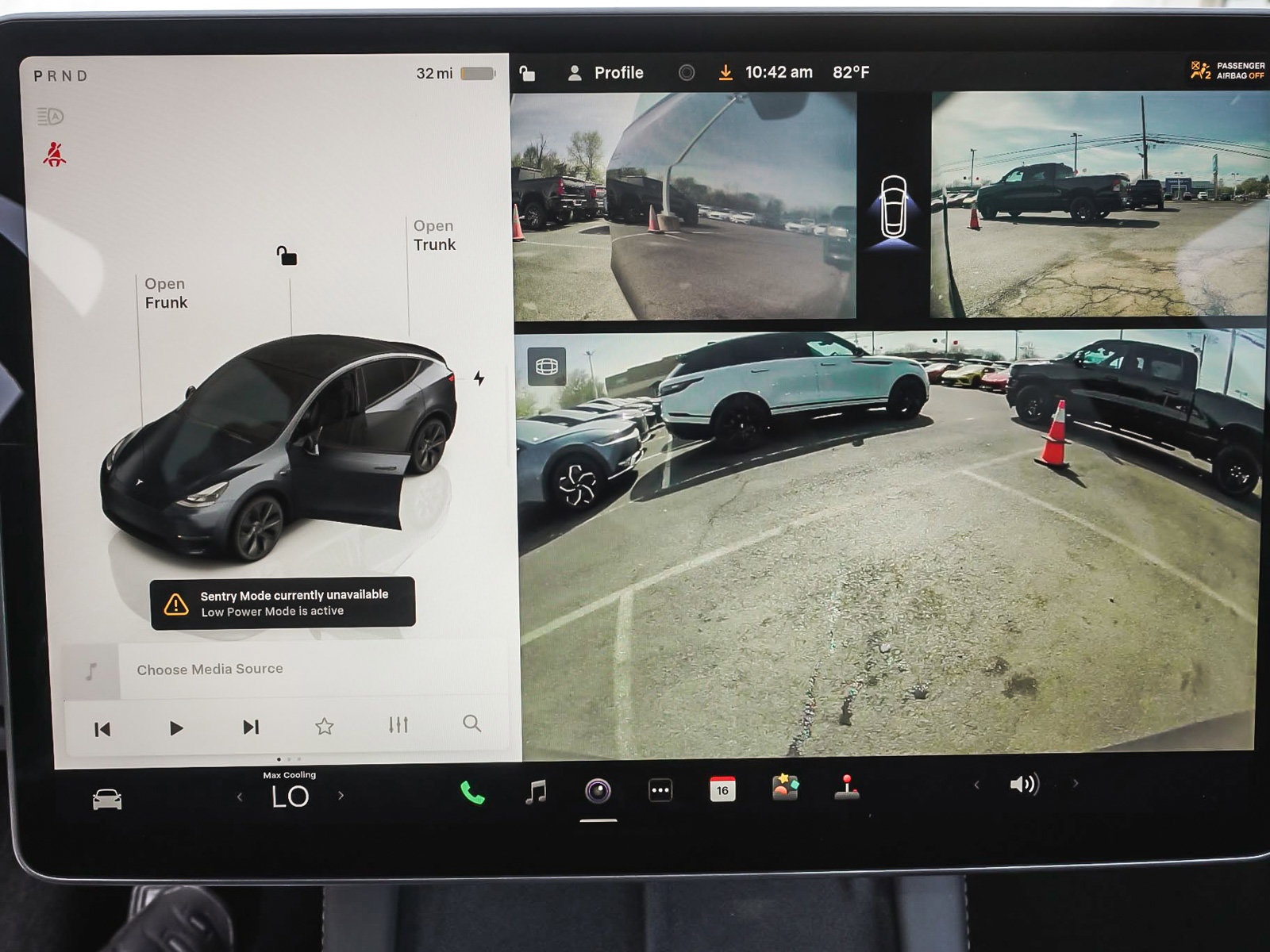 Used 2025 Tesla Model Y Long Range AWD/4WD image 19