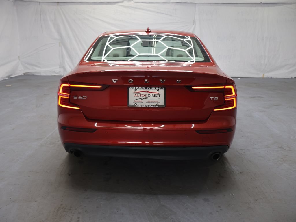 Used 2019 Volvo S60 T5 Momentum w/ Premium Package FWD image 6