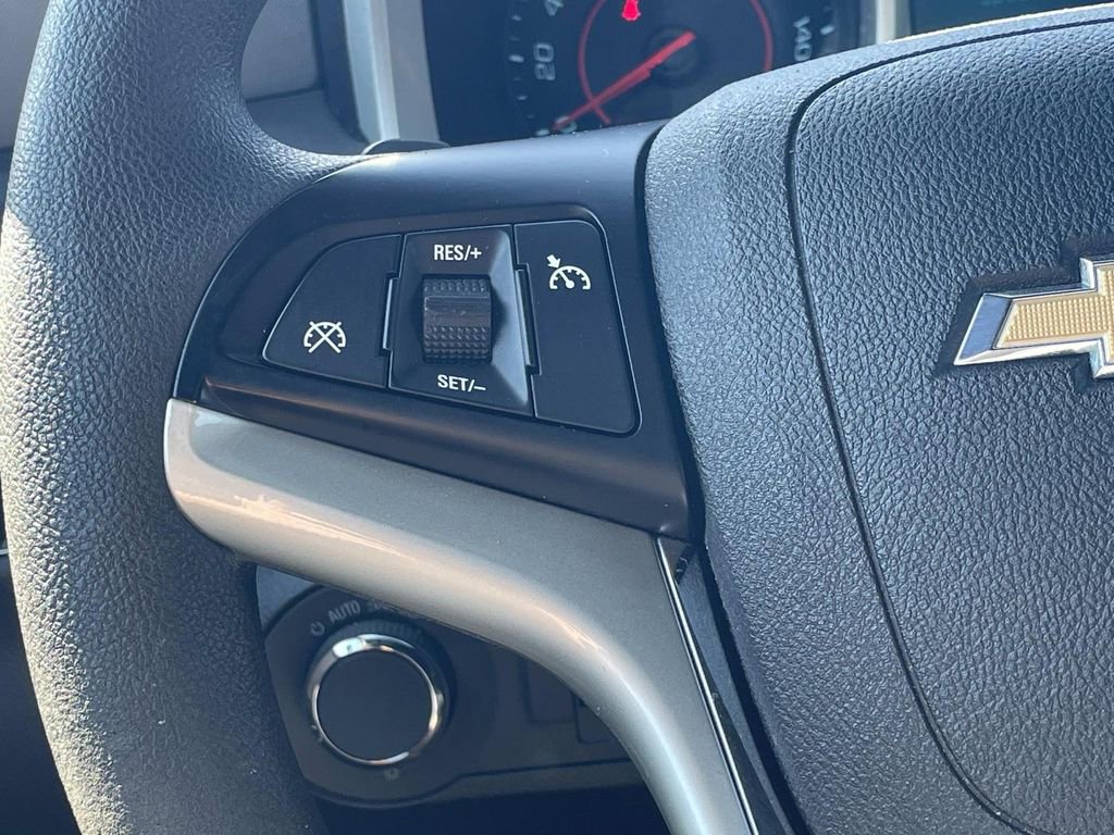 Used 2015 Chevrolet Camaro LS RWD image 24