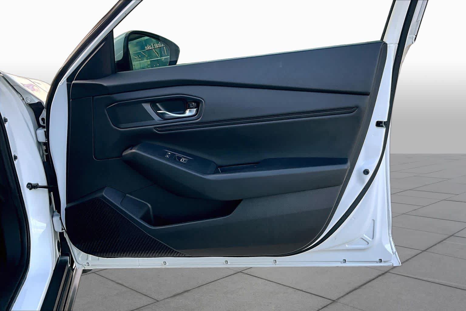 Used 2023 Honda Accord EX image 20