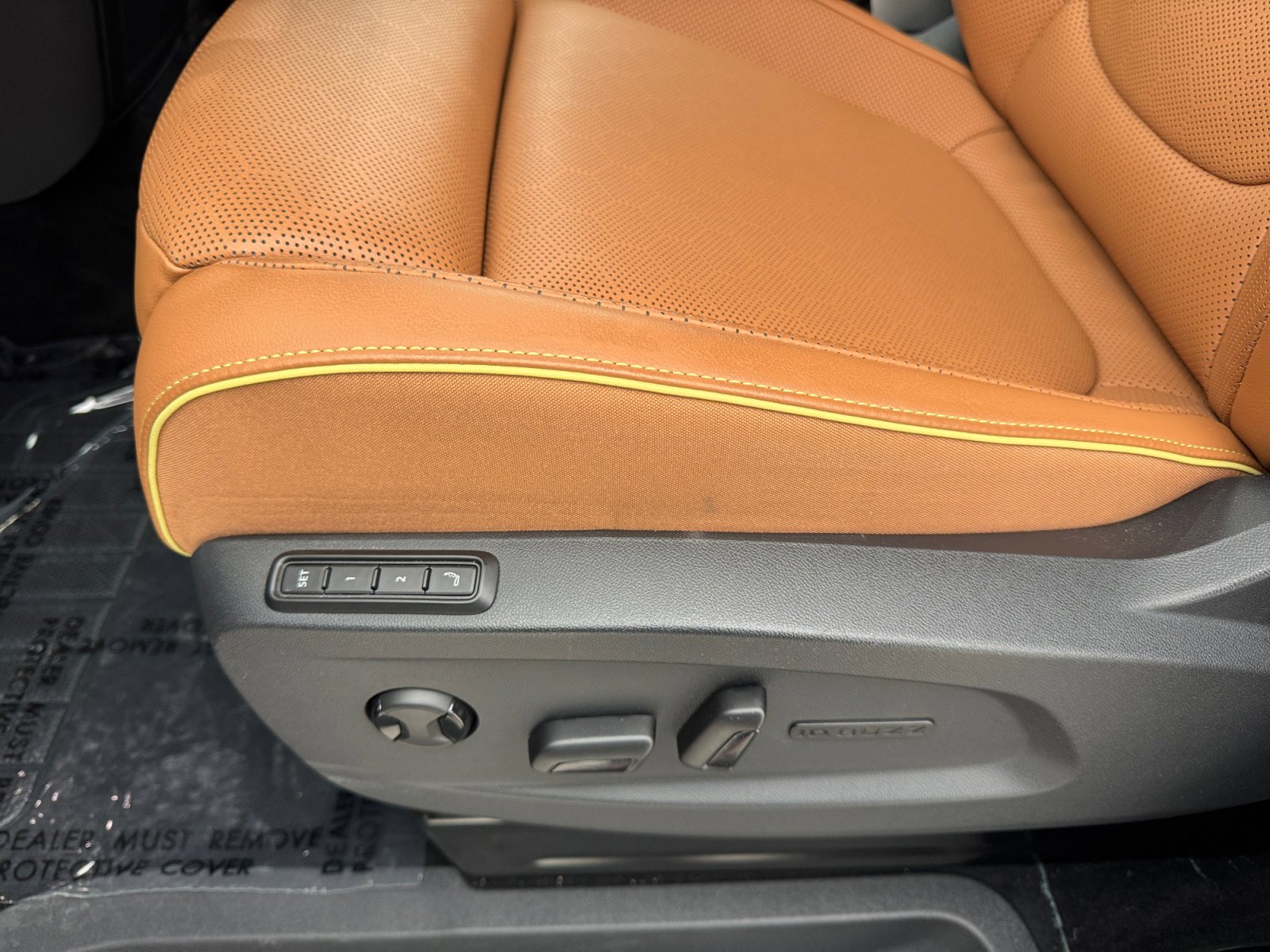 New 2025 Volkswagen ID. Buzz Pro S image 24