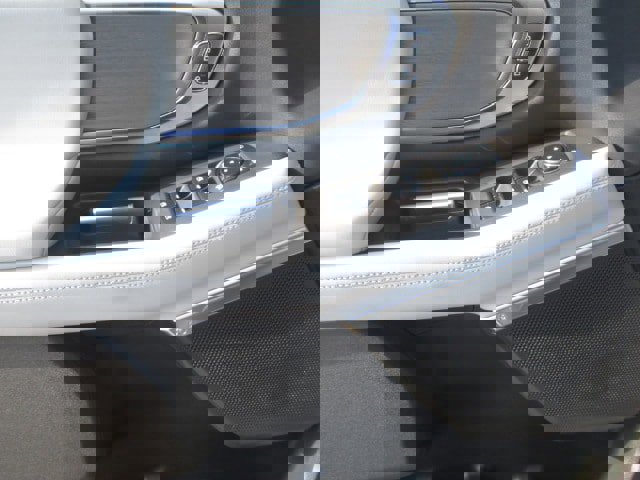 New 2025 Ford Expedition Max Platinum image 11