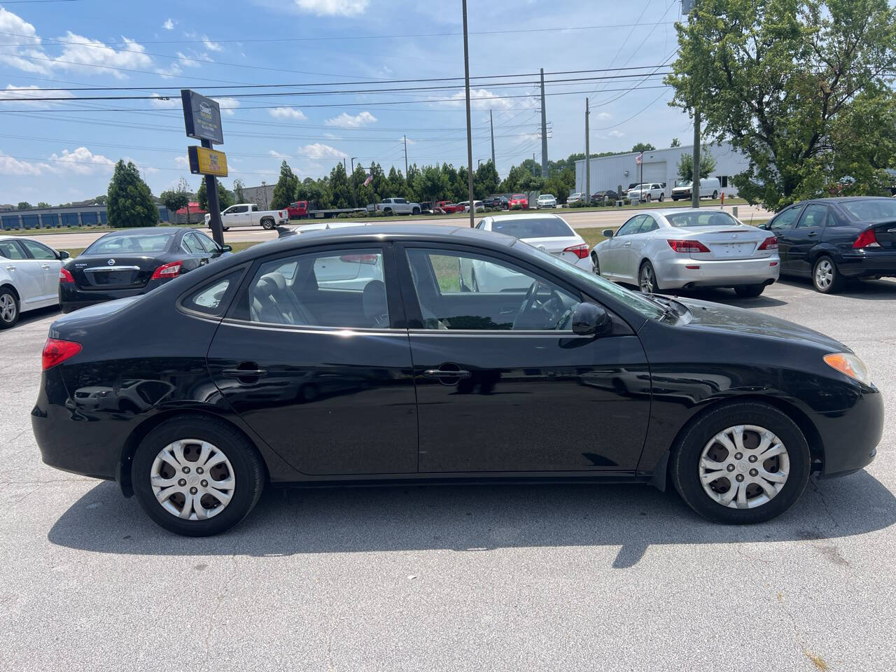 Used 2010 Hyundai Elantra GLS FWD image 5