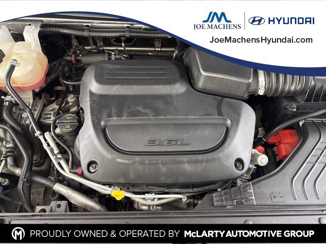 Used 2024 Chrysler Pacifica Touring-L image 20