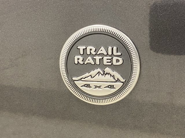Used 2017 Jeep Wrangler Unlimited Rubicon w/ Connectivity Group AWD/4WD image 31