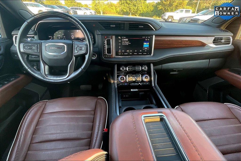 Used 2023 GMC Yukon Denali Ultimate image 15