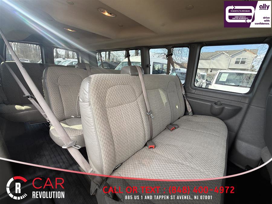 Used 2023 Chevrolet Express 3500 LS RWD image 9