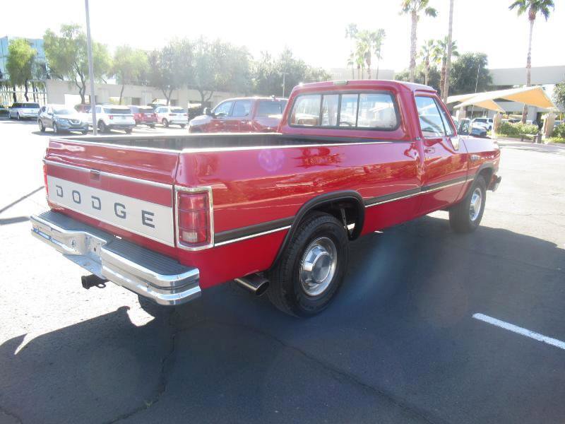 Used 1992 Dodge D/W Truck 250 image 4