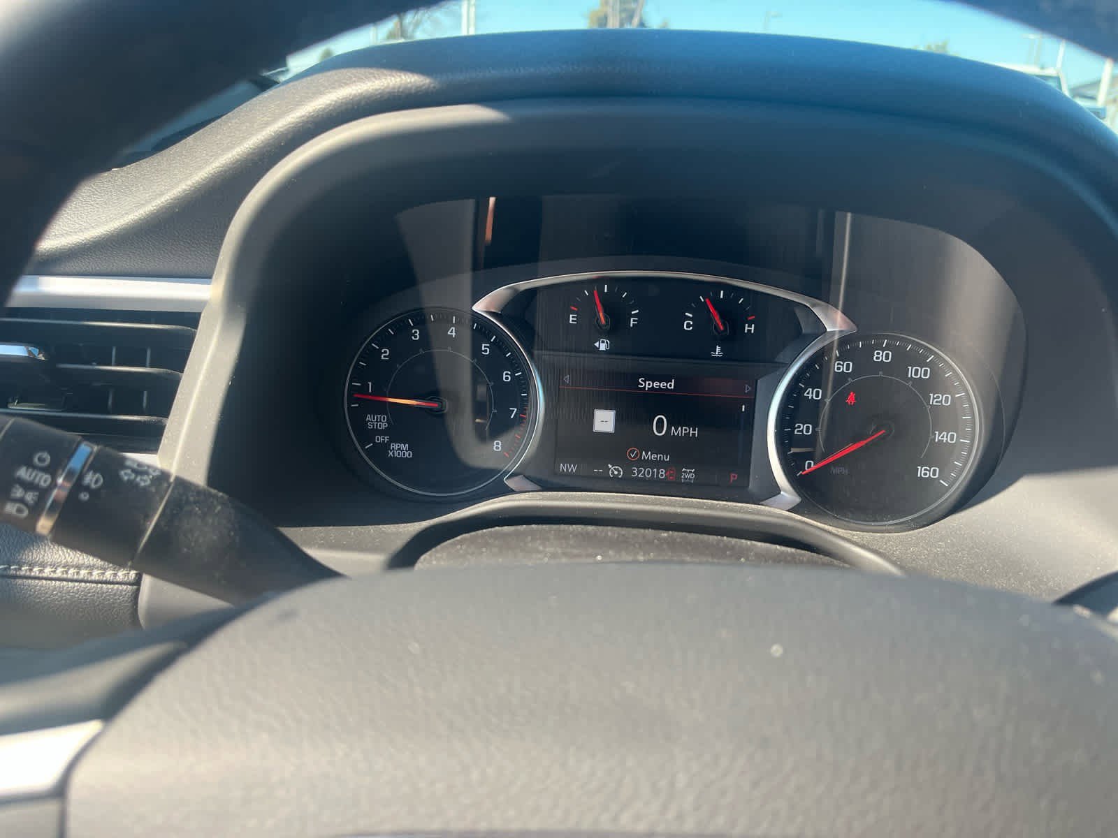 Used 2023 GMC Acadia SLT w/ Preferred Package image 11