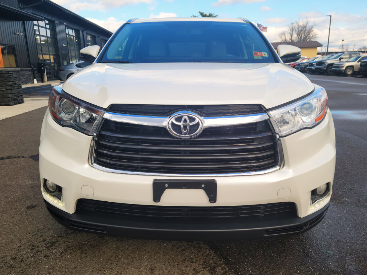 Used 2016 Toyota Highlander Limited image 2