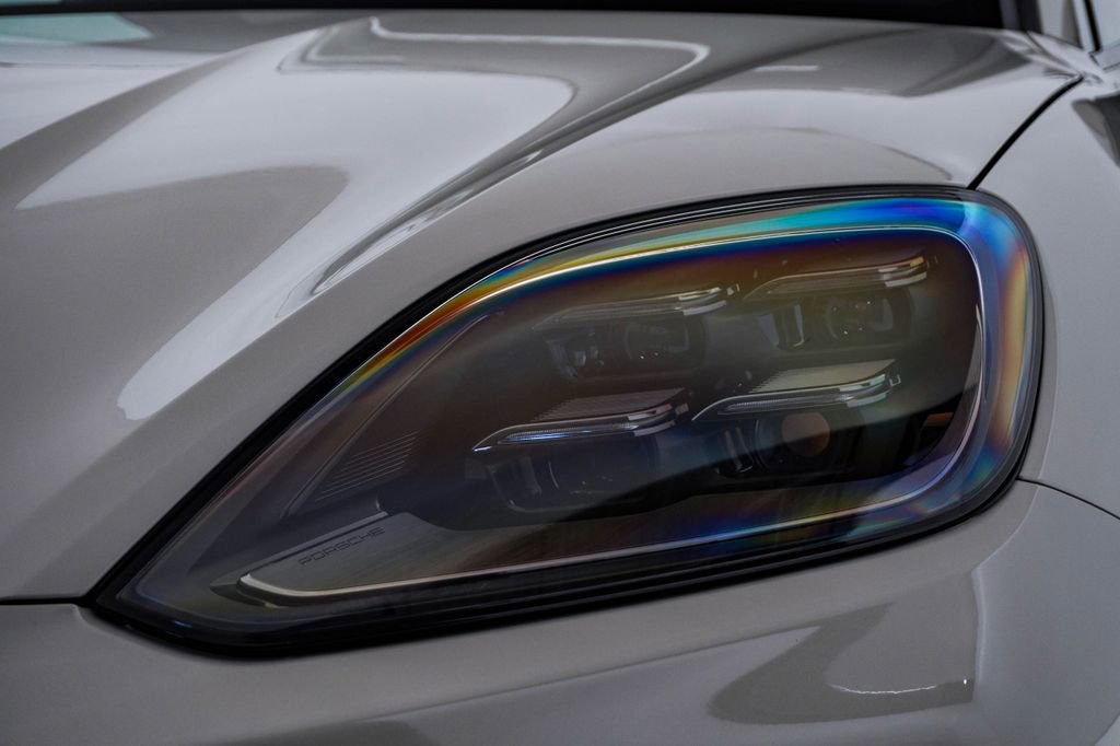 New 2026 Porsche Cayenne image 7