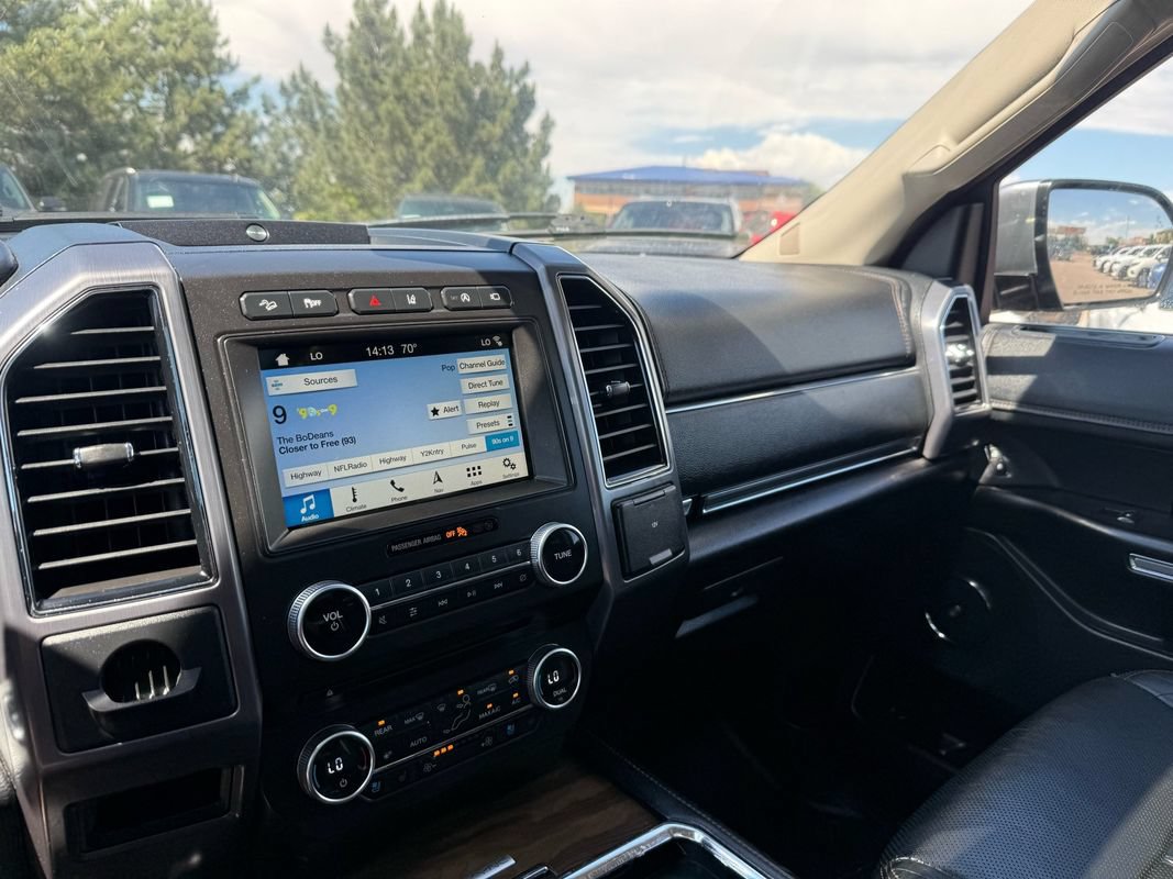 Used 2018 Ford Expedition Max Platinum AWD/4WD image 33