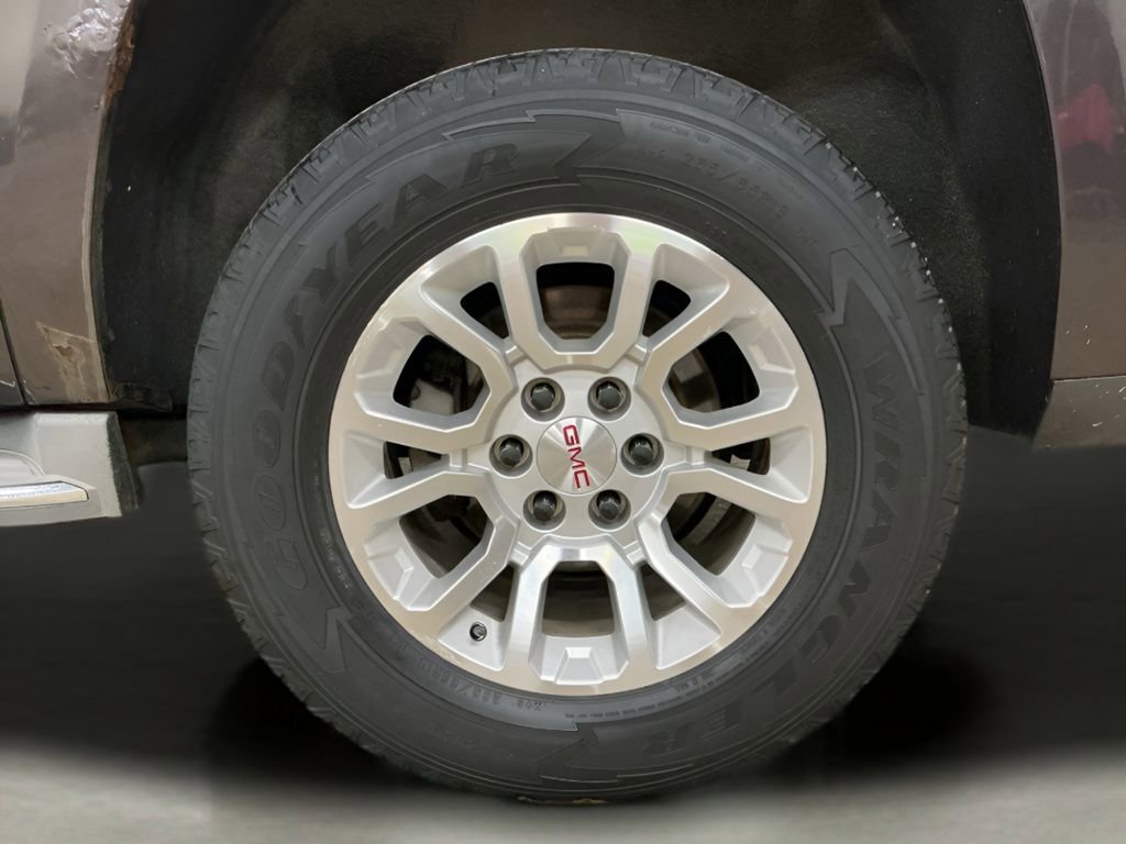 Used 2015 GMC Yukon XL SLT w/ Open Road Package image 34