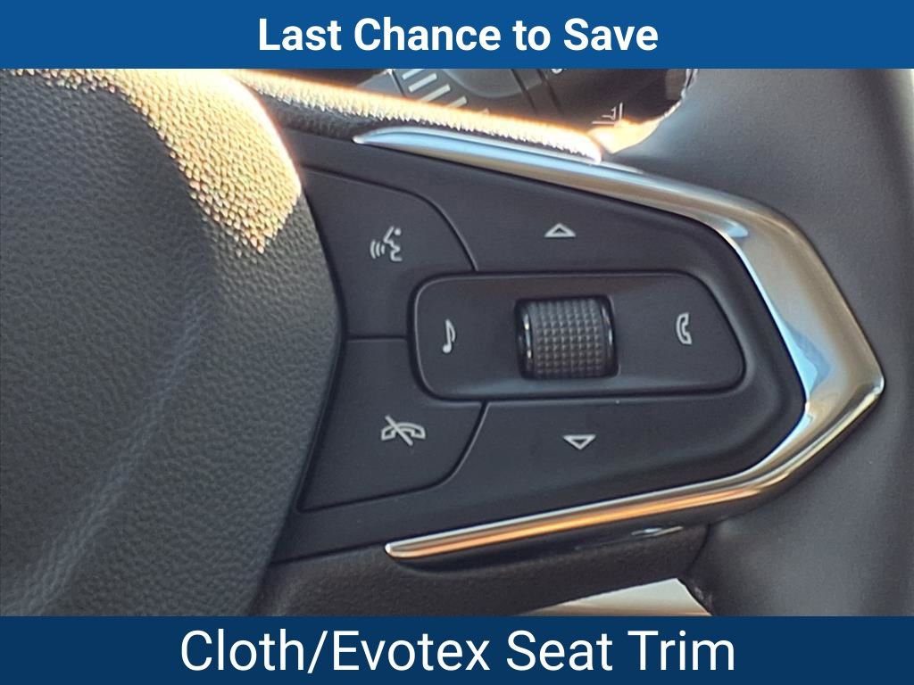 New 2025 Chevrolet Trax LT w/ Driver Confidence Package image 24