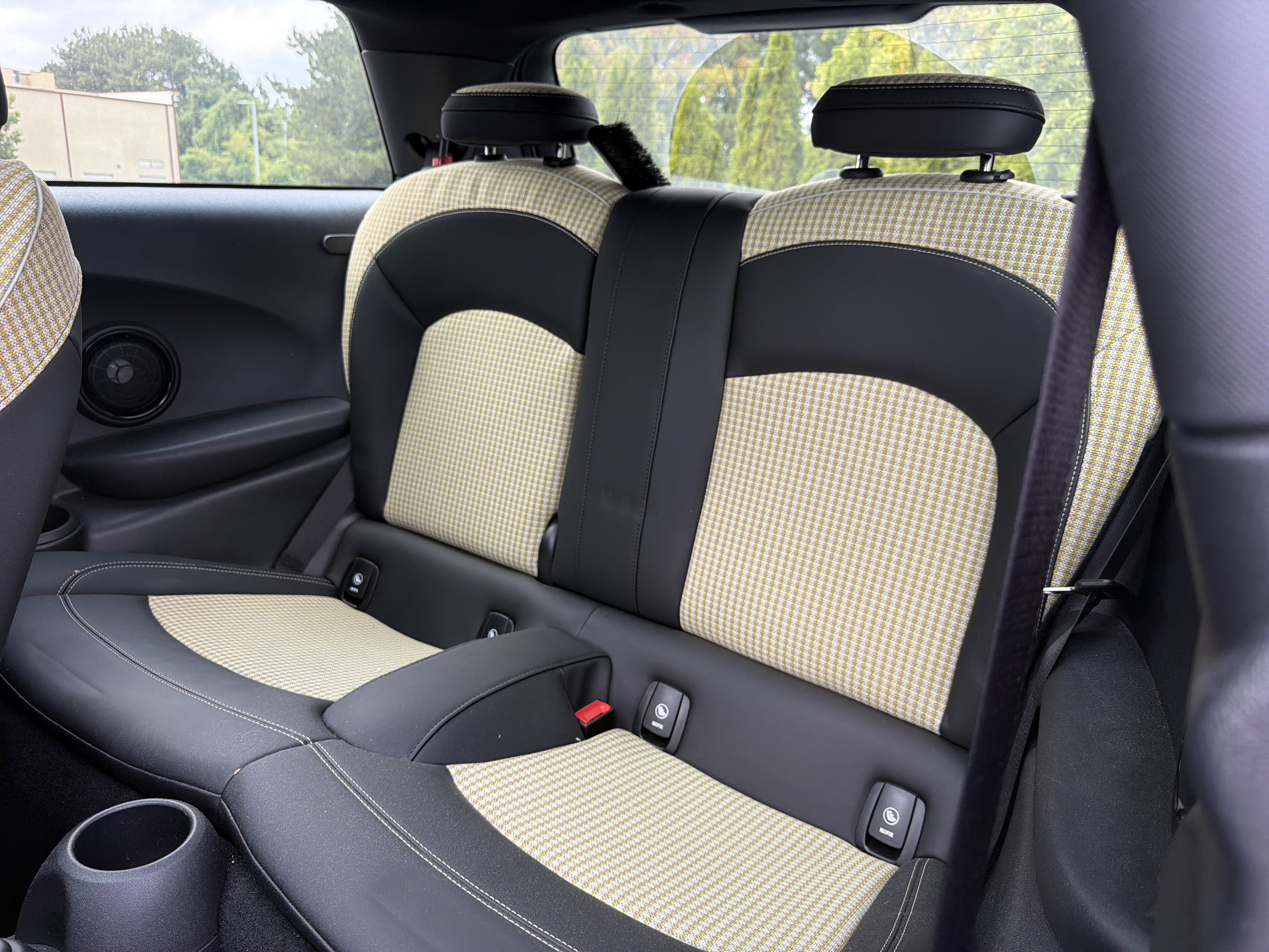 Used 2023 MINI Cooper SE FWD image 9
