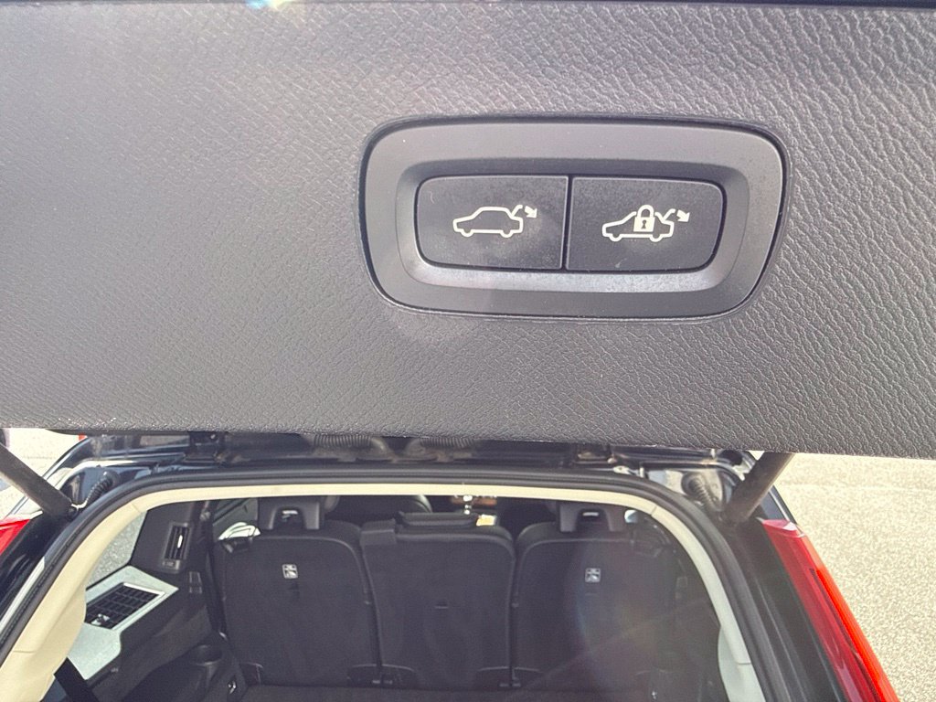 Used 2018 Volvo XC90 T6 Inscription w/ Convenience Package AWD/4WD image 10