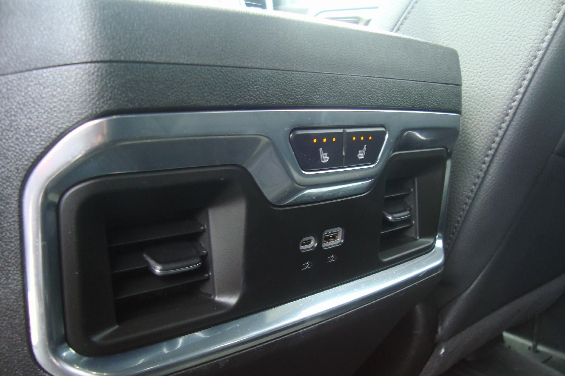 Certified 2025 GMC Sierra 2500 Denali w/ Denali Reserve Package AWD/4WD image 29