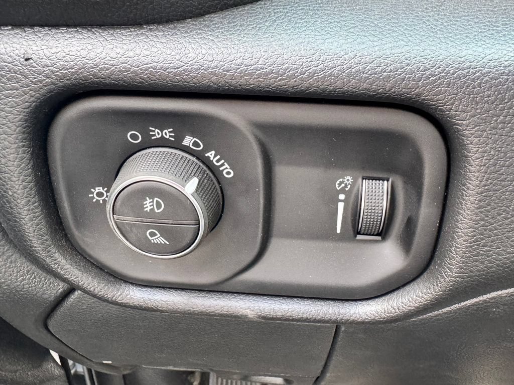 New 2026 RAM 3500 Tradesman AWD/4WD image 27