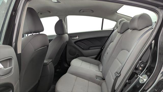 Used 2017 Kia Forte LX FWD image 17